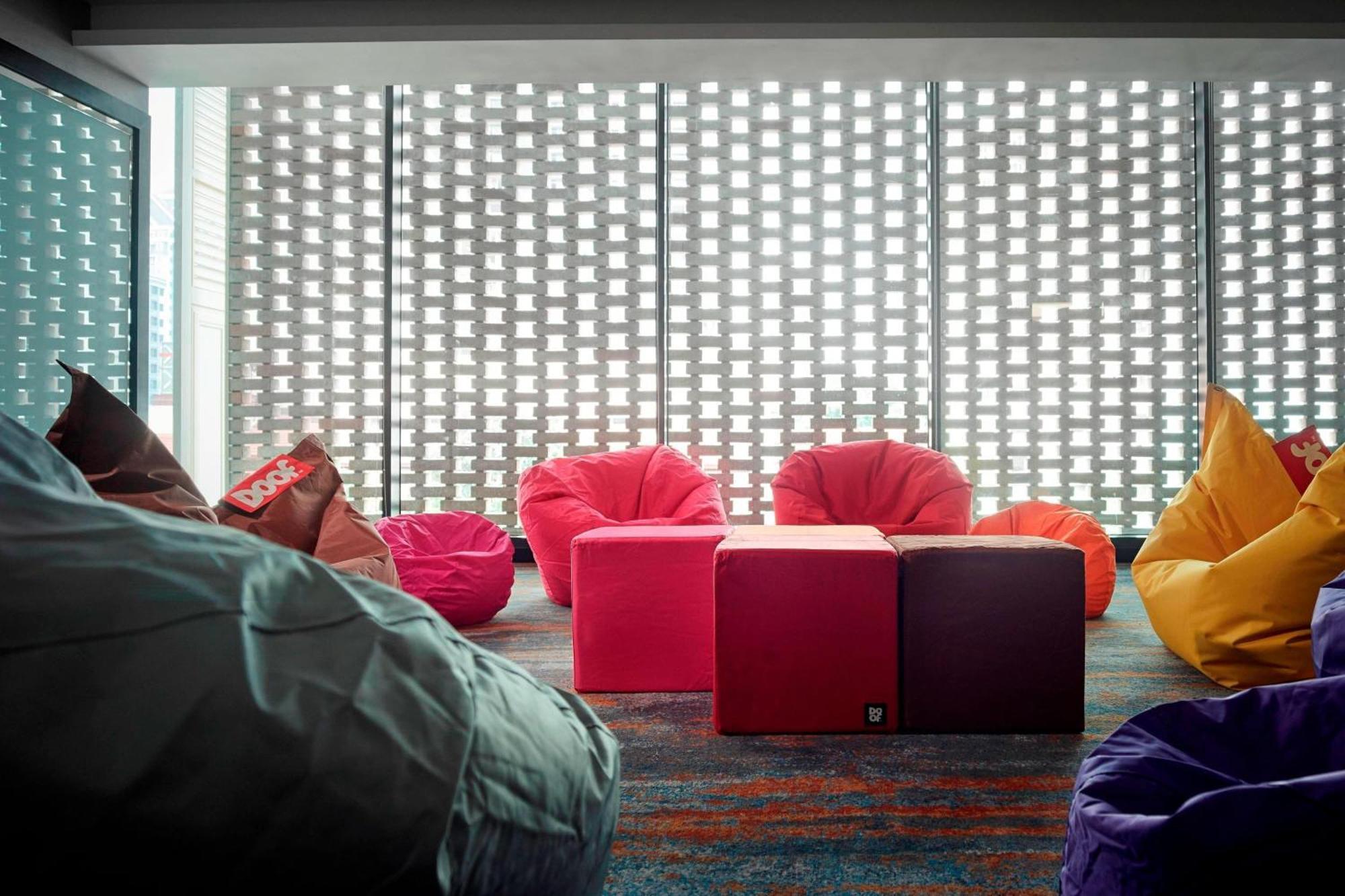 Hotel Stripes Kuala Lumpur, Autograph Collection Dış mekan fotoğraf The library at the University of Westminster