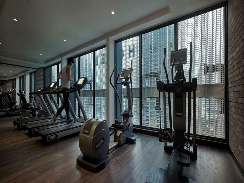 Hotel Stripes Kuala Lumpur, Autograph Collection Dış mekan fotoğraf The gym at the hotel