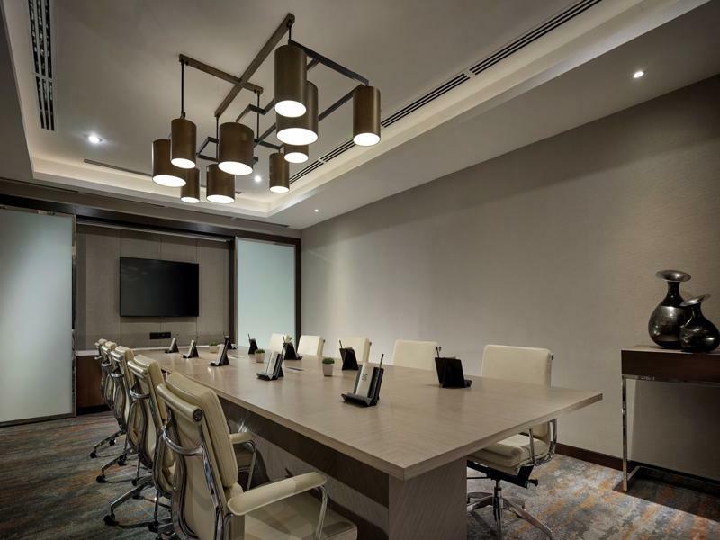 Hotel Stripes Kuala Lumpur, Autograph Collection Dış mekan fotoğraf Boardroom at the Westin Mumbai International Airport